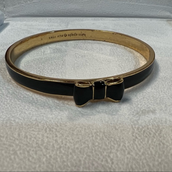 Kate Spade “Take a Bow” bangle Bracelet - Picture 4 of 9